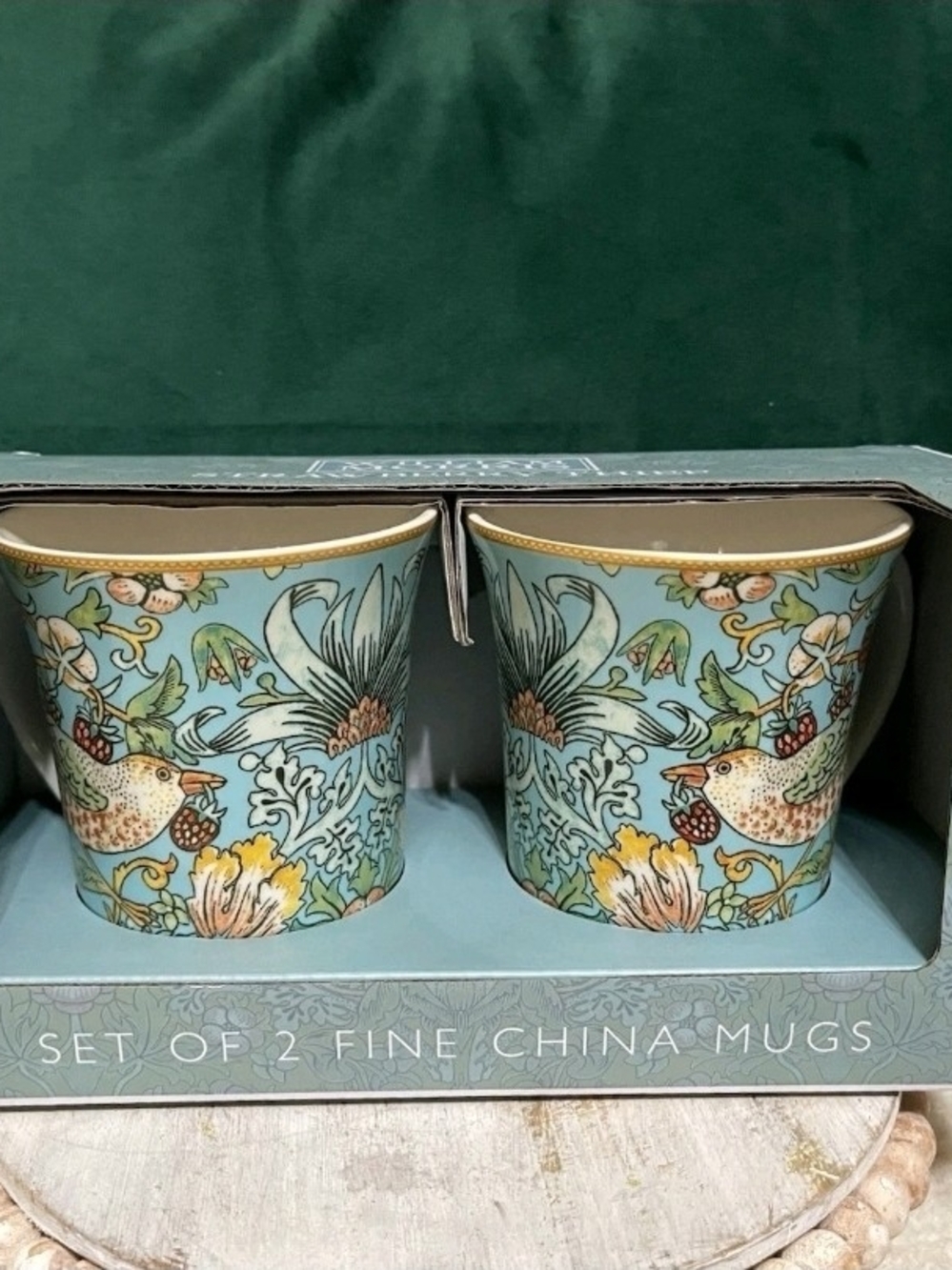 William Morris Strawberry Thief Set of 2 FINE China Mugs Leonardo Collection NIB